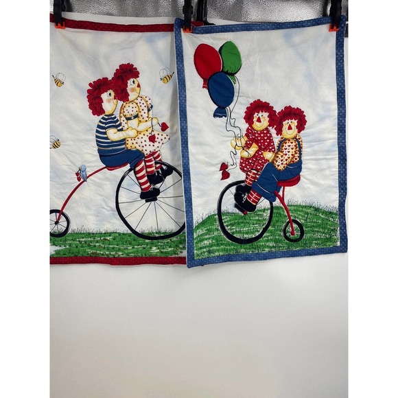 Raggedy Ann & Andy Fabric Wall Hangings Set of 2  28" x 20" - Picture 1 of 9